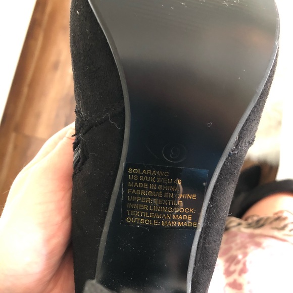 Thigh-high healed boots - Picture 3 of 4